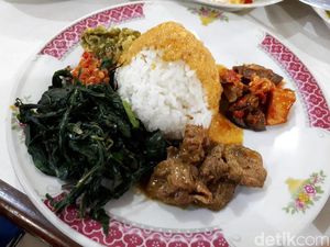 Malas Masak? Menu Sahur dan Buka Bisa Dipesan dari Tempat Makan 24 Jam Ini