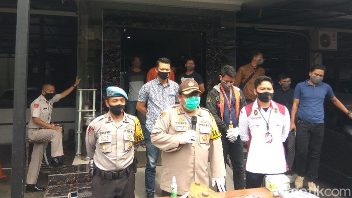 Koboi Cimahi Tembak Kepala Pria