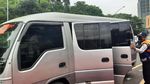 Kendaraan Menumpuk di Hari Pertama PSBB Surabaya