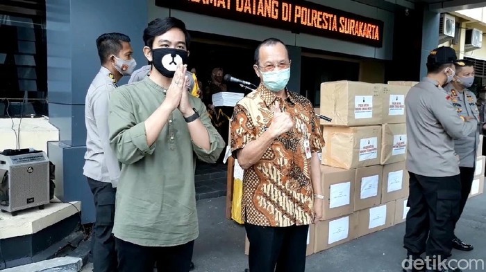 Achmad Purnomo bertemu dengan Gibran Rakabuming Raka di Mapolres Solo, Selasa (28/4/2020).