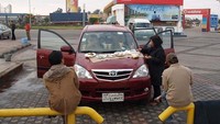 Seperti di Indonesia, mobil LMPV ini digunakan sebagai mobil keluarga. Ini merupakan Toyota Avanza generasi awal, lokasinya berada di Mesir. Foto: Instagram @toyotaavanzaintheworld