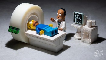 Atau bisa menggunakan selotip. Foto: Ric Tse via Petapixel