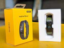 Unboxing Realme Band, Fitness Tracker Murah Penantang Mi Band