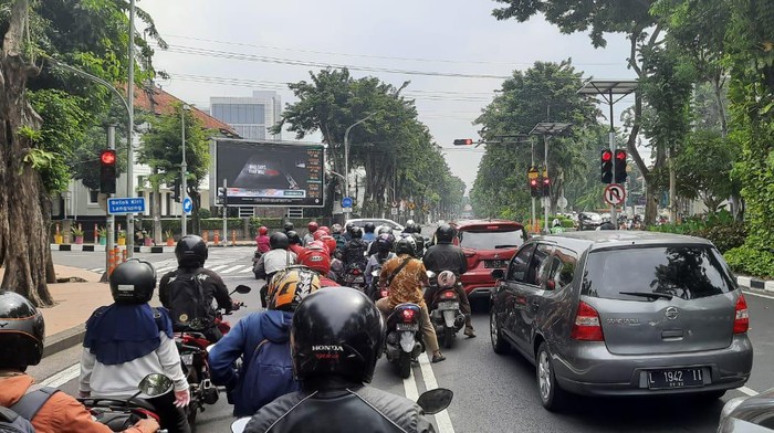 psbb surabaya jalanan masih masih ramai