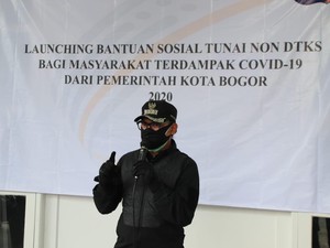 Usai Sembuh Corona, Bima Arya Lantik Pejabat hingga Tutup Toko
