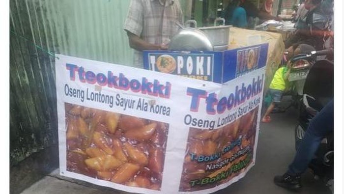 Penjual Tteokbokki Namai Produknya Oseng Lontong Sayur Ala Korea