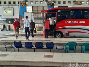 Tinggal Bus Rute Yogya-Solo yang Beroperasi di Terminal Giwangan