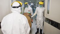 Sebanyak 375 orang (10%) di antaranya meninggal dunia. Sebanyak 338 orang (9%) di antara total kasus positif telah sembuh. Antara Foto/M Agung Rajasa