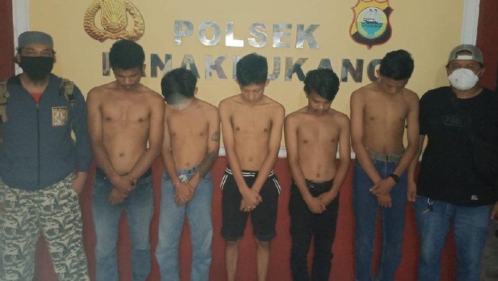 Polisi tangkap 4 remaja yang membacok tangan temannya hingga nyaris putus karena gitar