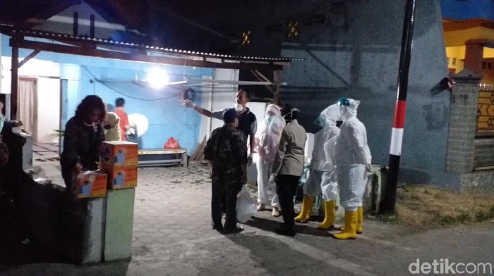 pemakaman pasien protap corona di sidoarjo