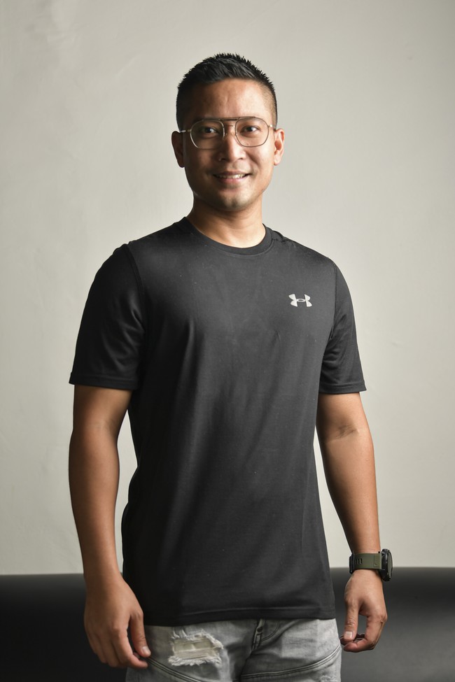 Detri Warmanto jadi selebriti Indonesia pertama yang mengumumkan positif virus corona. Ia menyampaikan kabar tersebut lewat Instagram Story. Assalamualaikum wr wb...saya baru mendapatkan kabar hari ini, jam 18.00 kalau saya positif Covid 19, setelah test di RSPAD yang dilaksanakan, pada hari Minggu tanggal 15 Maret, buka menantu politikus Tjahjo Kumolo ini. Foto: ANTARA FOTO/NOVA WAHYUDI