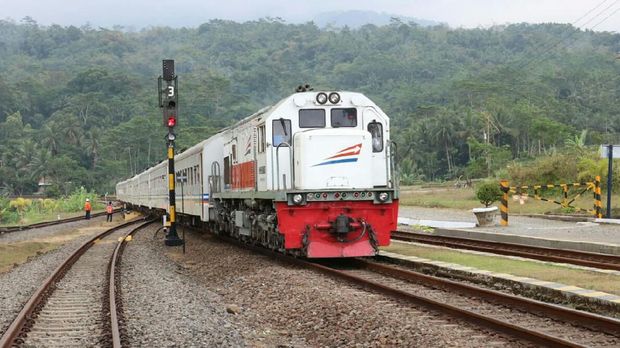 Kereta Api di Daop 5 Purwekerto