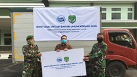 Frisian Flag Indonesia donasikan 50.000 produk susu cair siap Minum untuk Dapur Umum Lapangan Kodam Jayakarta yang nantinya akan segera didistribusikan ke 10 dapur umum lapangan yang dikelola Kodam Jayakarta di wilayah DKI Jakarta.