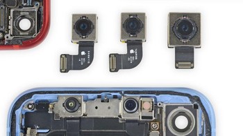 Modul kamera iPhone SE (kiri), iPhone 8 (tengah) dan iPhone XR (kanan). Foto: ifixit