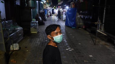 Makam Sunan Ampel Kini Sepi