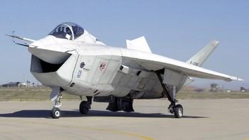 Sebuah tes dilakukan kepada sejumlah sukarelawan dengan memberikan selembar kertas yang dipenuhi dengan titik-titik acak, kemudian para periset menanyakan apakah mereka bisa melihat bentuk dari torehan titik di kertas tersebut. Foto: Sadanduseless