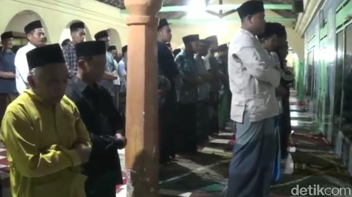 Tarawih kilat