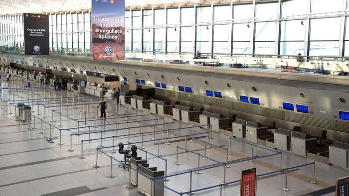 EZEIZA, ARGENTINA - MARCH 13: General view of  Ministro Pistarini International Airport on March 13, 2020 in Ezeiza, Argentina. President of Argentina Alberto Fernandez signed a decree to ban travel from areas affected by COVID-19 outbreak. (Photo by Lalo Yasky/Getty Images)