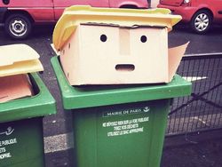 Apakah Kamu Melihat Penampakan Wajah Lucu di Deretan Foto Ini?