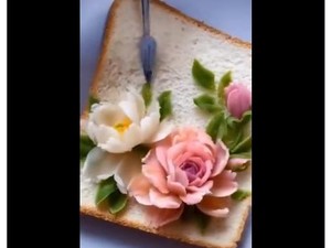 Bikin Roti Tawar Cantik Berhias Mawar, Netizen Ini Berakhir Memakannya!