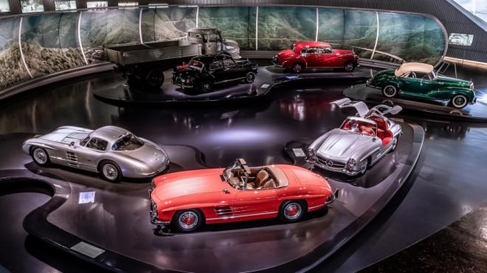 Exhibition Mercedes-Benz Museum