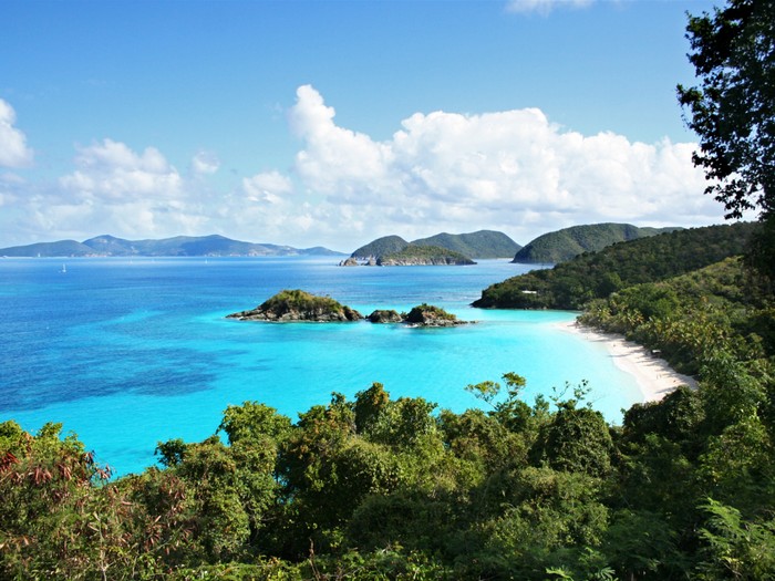 Pulau AS di Karibia.