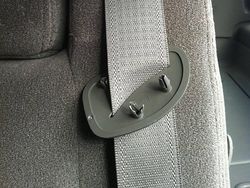 Apakah Kamu Melihat Penampakan Wajah Lucu di Deretan Foto Ini?