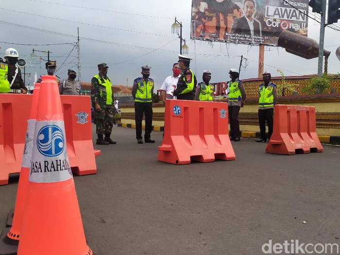 Penutupan Jalan Protokol di Cianjur