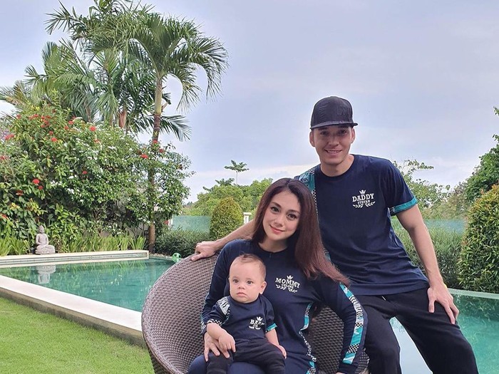 celine evangelista keharmonisan keluarga celine dan stefann william.