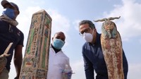 Ada juga obelisk kayu setinggi 40 cm yang dihiasi dengan lukisan bergambar dewi Mesir Isis, Nephthys dan dewa Horus. (Egypt Ministry of Tourism and Antiquities/Facebook)