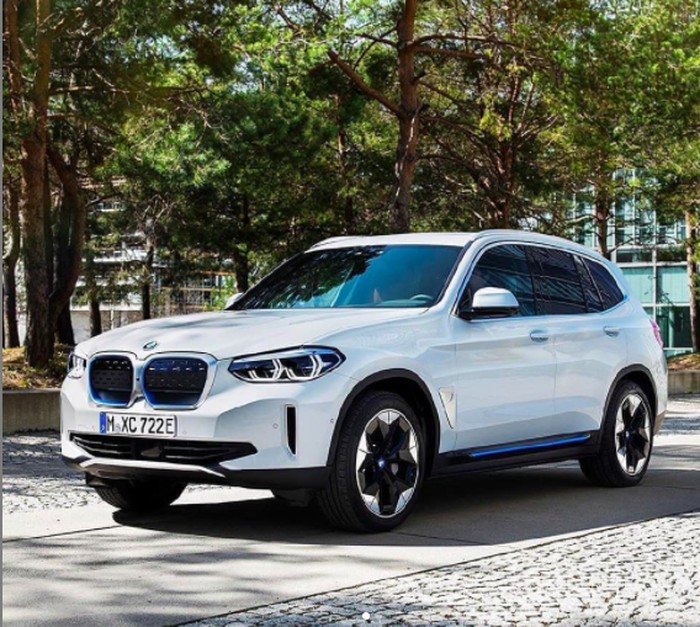 BMW iX3 listrik