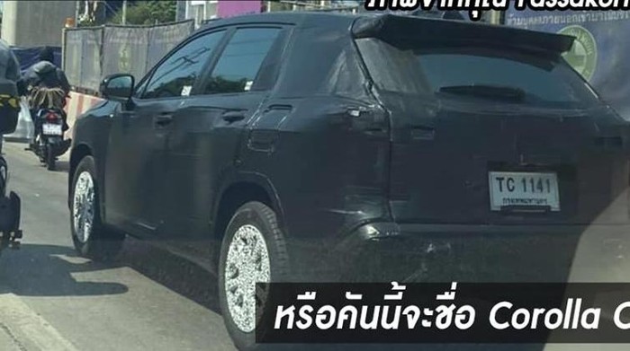 Foto spyshot diduga Toyota Corolla versi SUV
