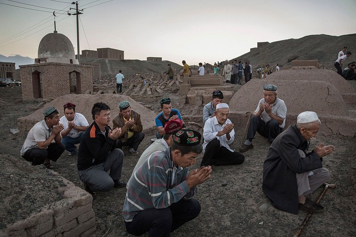 Mengenal Peradaban Islam di Negara Minoritas China China menjadi salah satu negara dengan pemeluk agama Islam yang minoritas. Meskipun demikian, bukan berarti tak bersinar. Yuks, Intip peradaban Islam di China.