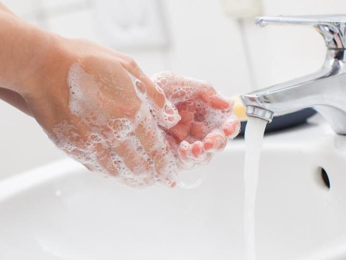 Cegah Virus Tidak Cukup Cuci Tangan Yang Benar, Tapi Juga Cara Mengeringkannya