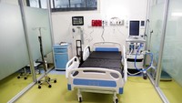 Perlengkapan itu berupa 20 intensive care unit (ICU) bed dan 75 high care unit (HCU) bed. Selain ke RSCM, CT Corp juga memberikan bantuan serupa kepada Rumah Sakit Khusus Infeksi Universitas Airlangga (Unair), Surabaya. Foto: dok. CT Corp