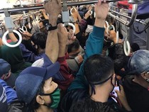 Belasan Juta Orang Bakal Naik KRL Selama Nataru