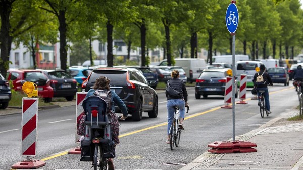 Mantap! Berlin Tambah Jalur Sepeda
