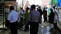 Ulfah Lanto, Camat Ujung, Kota Parepare, Sulawesi Selatan (Sulsel), angkat bicara soal tudingan penodaan agama yang ditujukan ke dirinya karena membubarkan salat Jumat di masjid setempat. Ulfah menegaskan bukan dia yang membubarkan salat Jumat warga. 
