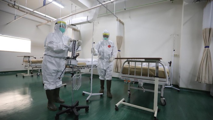 Ciputra Hospital menyiapkan sedikitnya 210 Bed isolasi untuk pasien COVID-19 yang berlokasi di Ciputra Hospital Citra Garden City, Jakarta. Ini potretnya.