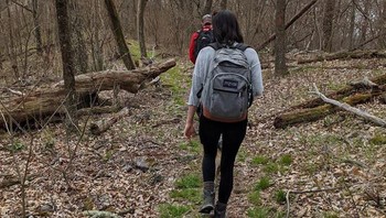  Ian merupakan orang yang tidak biasa berbicara bahasa cinta kepada orang di sekitarnya.