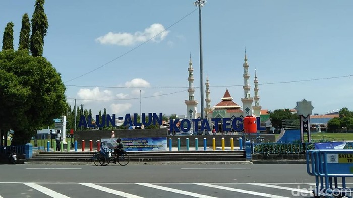 Suasana Kota Tegal yang telah sepekan ini menerapkan PSBB, Kamis (30/4/2020).