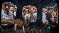 Meski merupakan negara komunis, hingga tahun 2012 lalu China tercatat memiliki tak kurang dari 45.000 masjid. Angka ini diperkirakan masih akan terus bertambah, terutama di kota-kota yang banyak penganut agama Islamnya.