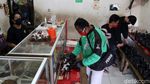 Alhamdulillah, Warteg Ini Diborong Saat Sepi Pembeli