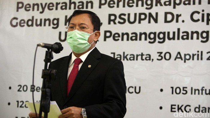 CT Corp Kirim Bantuan Alat Medis ke RSCM CT Corp memberikan bantuan peralatan medis ke RSCM, Jakarta Pusat. Bantuan ini merupakan bantuan yang diberikan bersama Bank Mega didukung Astra dan Indofood.