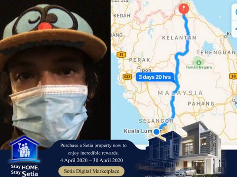 Pria Malaysia mudik jalan kaki.