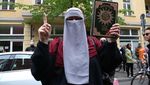 Umat Muslim Dunia Berburu Pahala Membaca Quran di Bulan Ramadhan