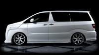 Kini, Veilside kembali mengubah tampilan mobil mewah. Toyota Alphard disulap menjadi mirip Rolls-Royce, sebuah mobil mewah lansiran Inggris. Foto: Dok. Veilside