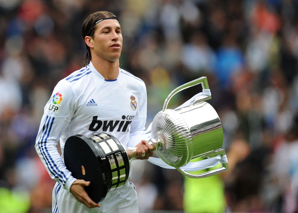Sergio Ramos saat menjuarai titel Liga Spanyol di tahun 2011