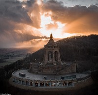 Kontes Foto Arsitektur Agora