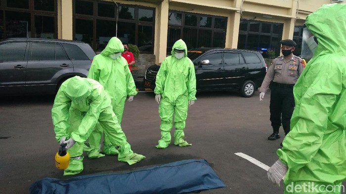 Anggota Polresta Cirebon dibekali pengetahuan protokol kesehatan saat bencana